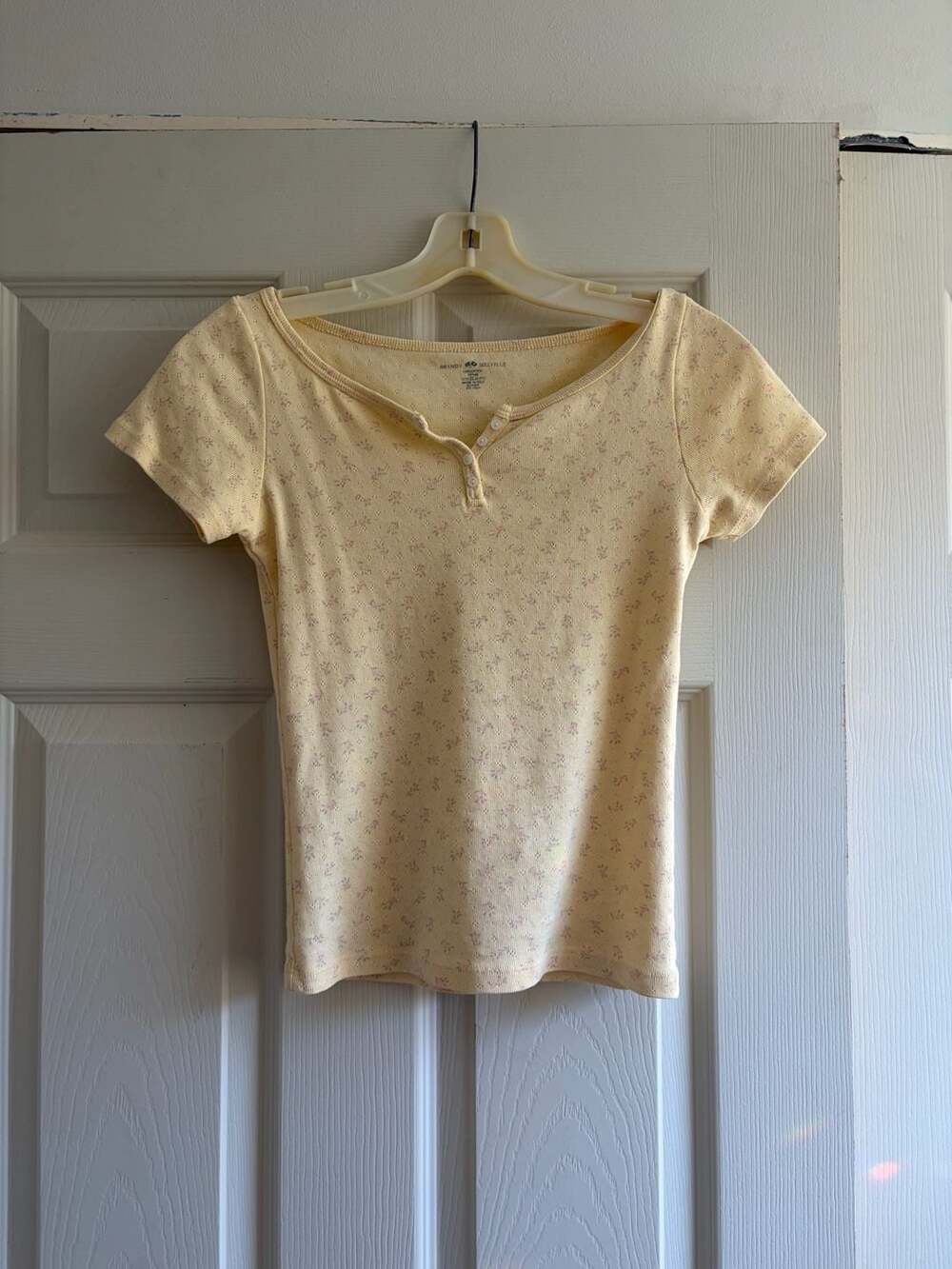 Brandy Melville Zelly Yellow Floral Eyelet Crop Top